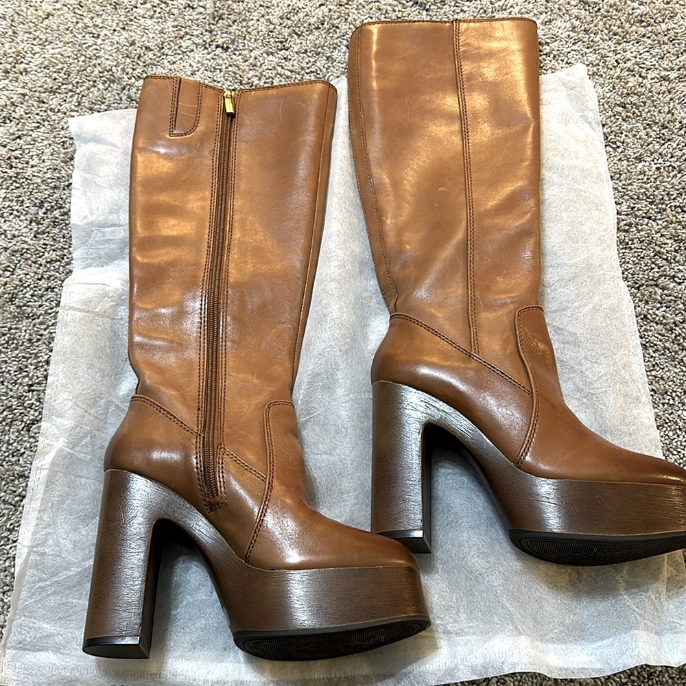 Vince Camuto Illishal Women’s Boots.